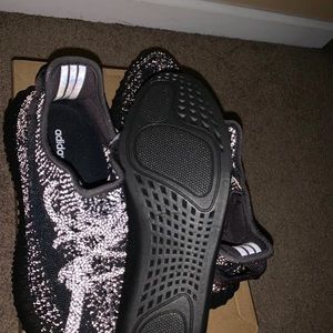 TERBARU OSC Adidas Yeezy 350 V2 Static Glow In The Dark